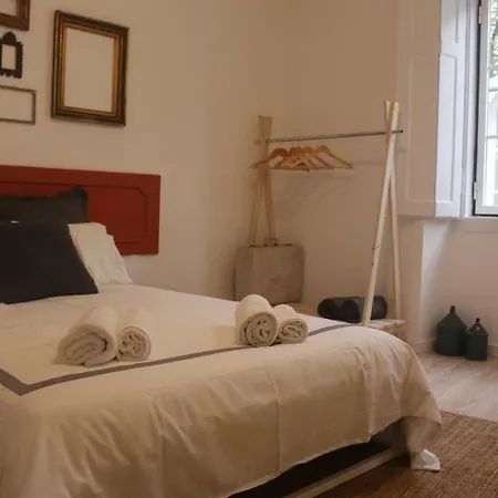 Nooks Three * Sintra