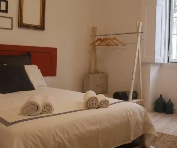 Nooks Three * Sintra